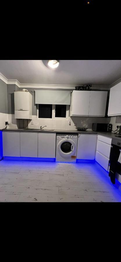 Lovely, Two Bedroom Apartment Central Location Λονδίνο Εξωτερικό φωτογραφία